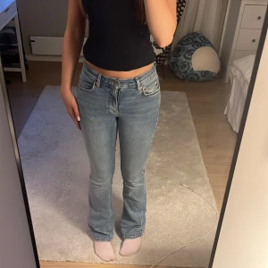 Jeans  - Bootcut jeans som börjar bli för små för mig🩷