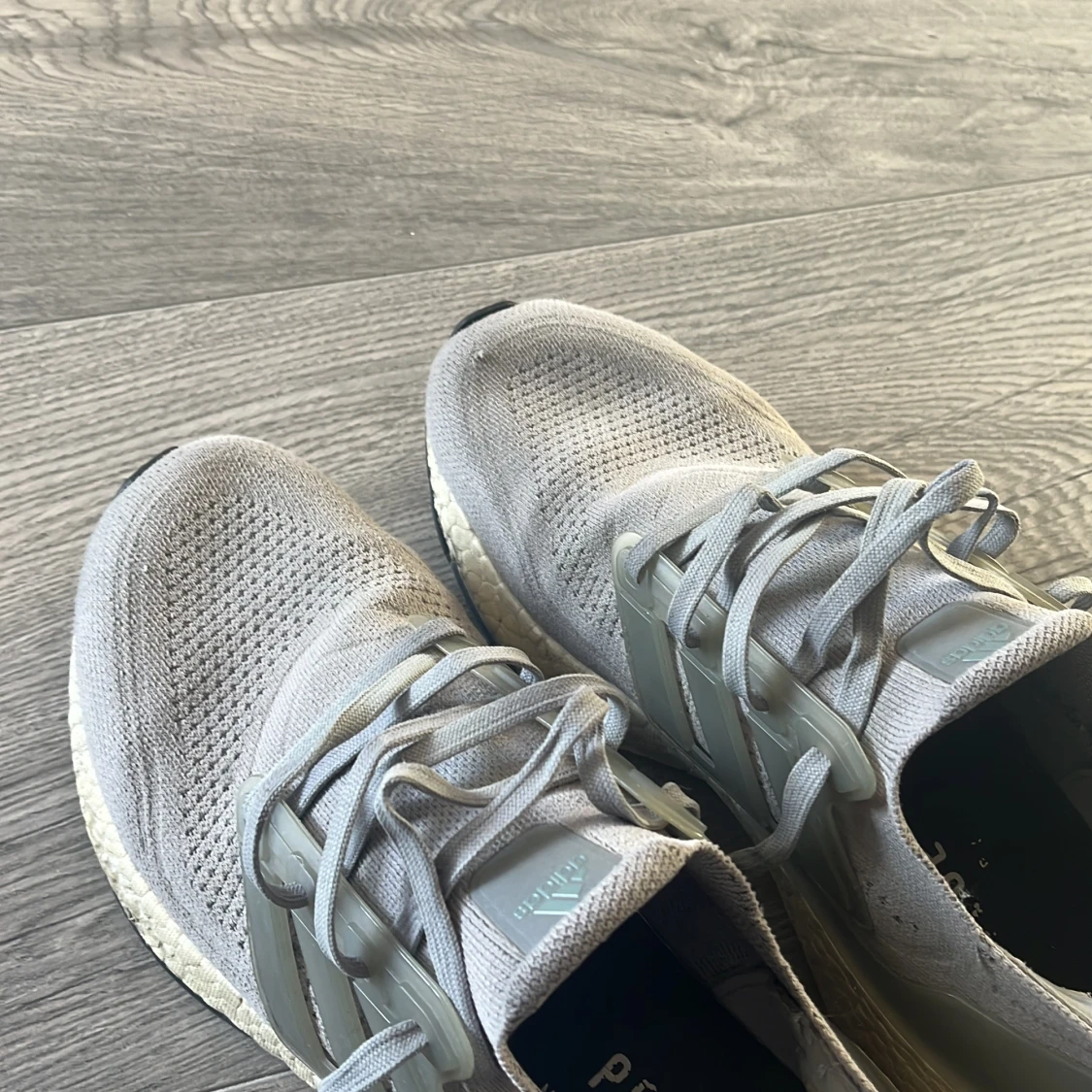 Grå Adidas Ultraboost sneakers - 1