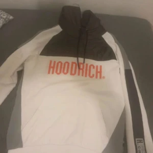 Hoodrich Hoodie - Hoodrich hoode fet kollektion. Som ny inga defekter alls. Storlek L