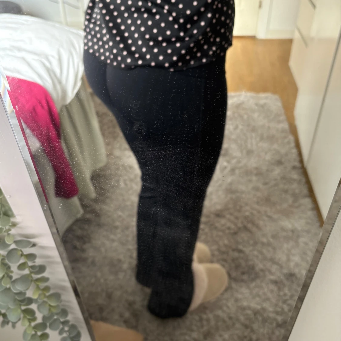 Svarta bootcut leggings från Aim'n