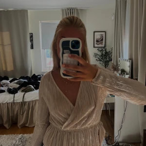 Blus från Gina tricot - Storlek XS