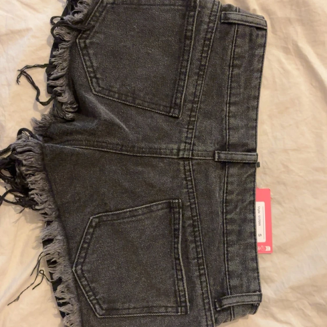 Svarta jeans shorts  - 1