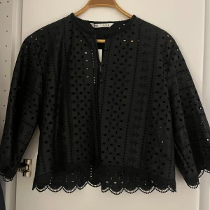 Zara topp - Så fin. Ny med lapp kvar! Nypris 559kr. 