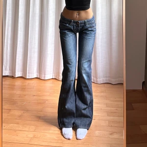 Lågmidjade bootcut jeans - Vintage från Ventana💓midja 40 innerben 77 jae 165