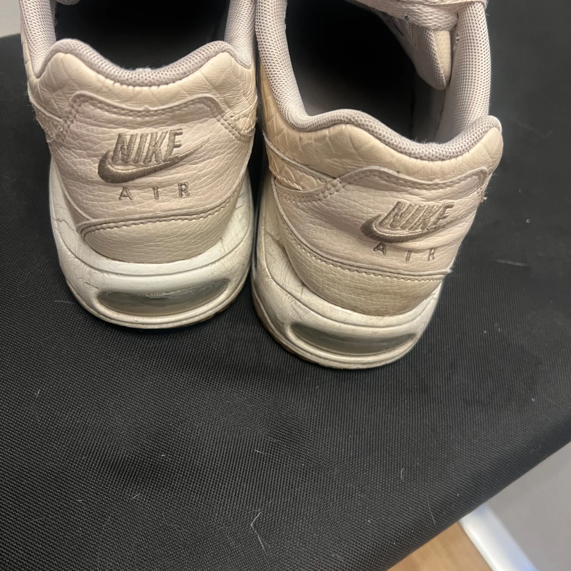 Beige Nike Air sneakers - 1