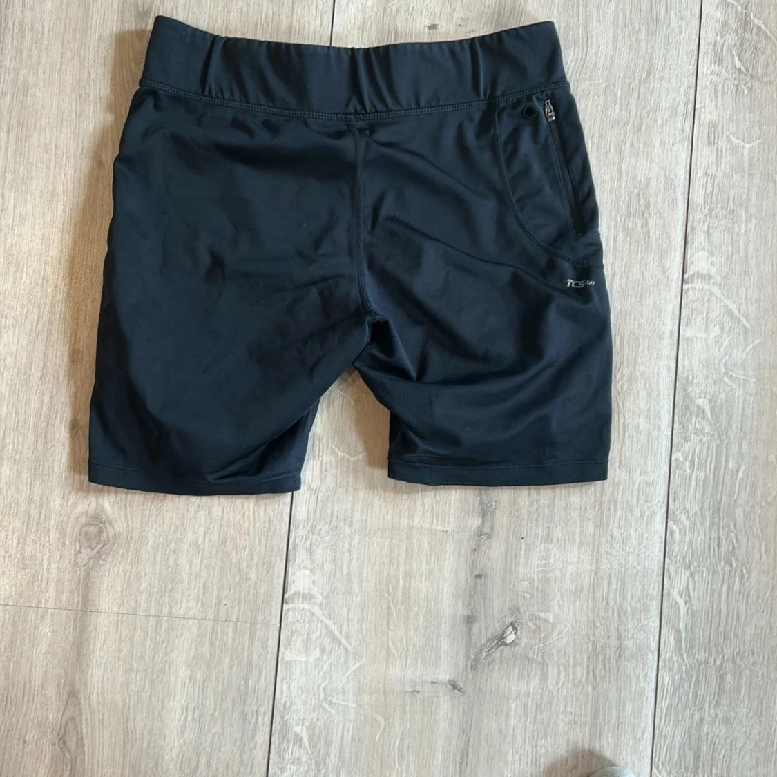 Svarta träningsshorts från 2XU