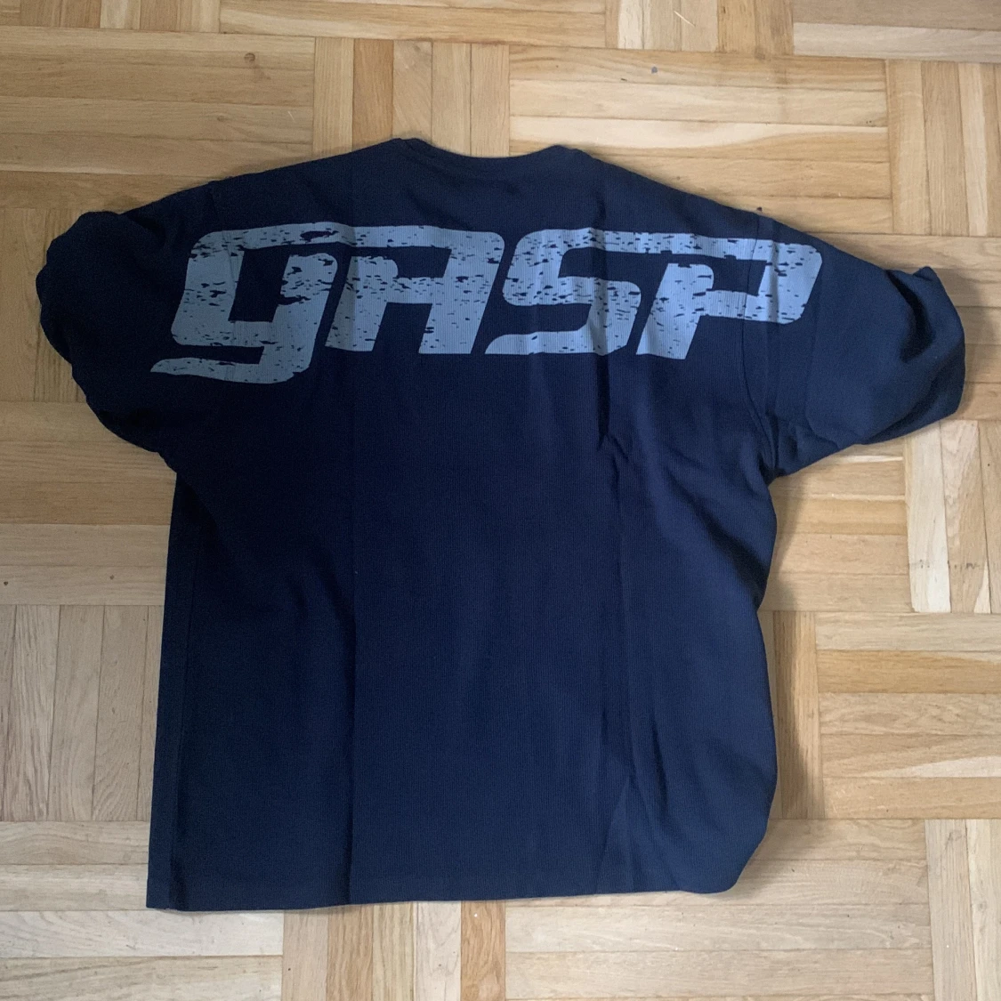 Svart gasp t-shirt från med tryck giant killer - 1