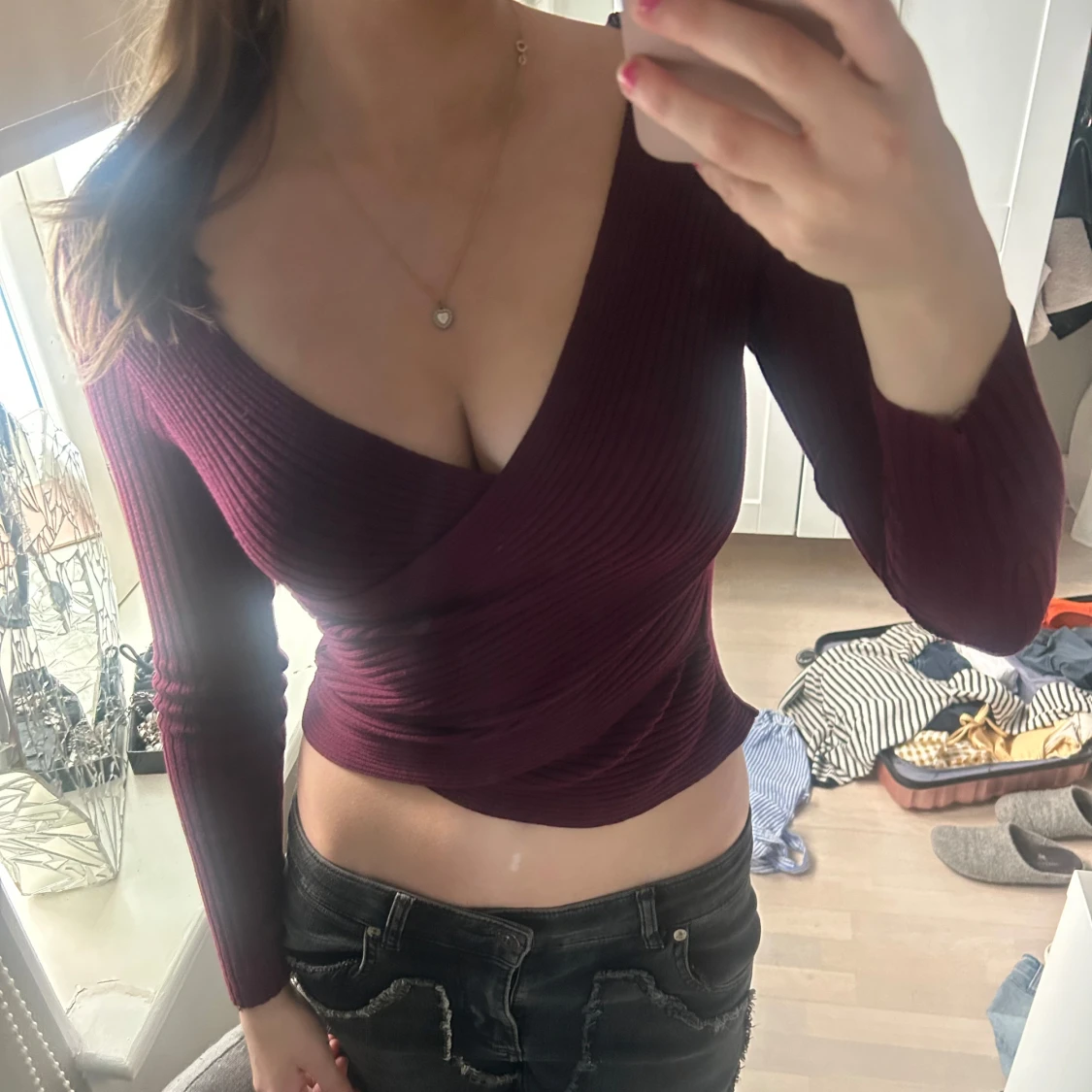 Vinröd ribbad omlottopp - 1