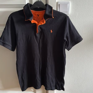 Ralph Lauren - Pikétröja Polo Ralph Lauren storlek S  OBS, dammig/ hårig kan tvättas innan köp😄