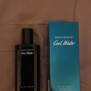 davidoff cool water 73/75ML - Den har ungefär 75ML kvar