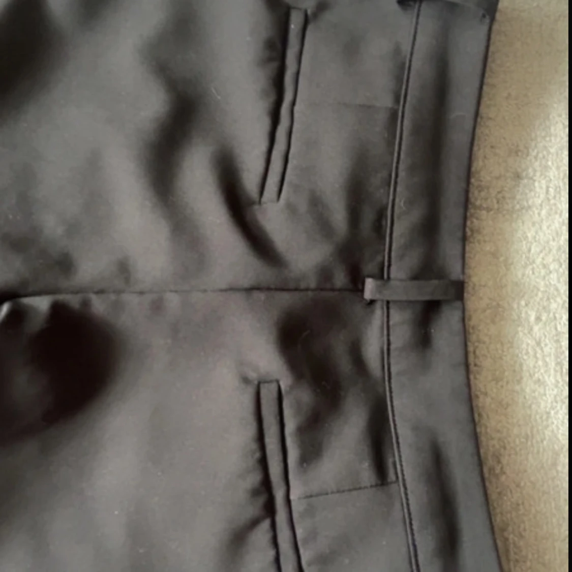 Svarta kostymbyxor från Bik Bok - 3