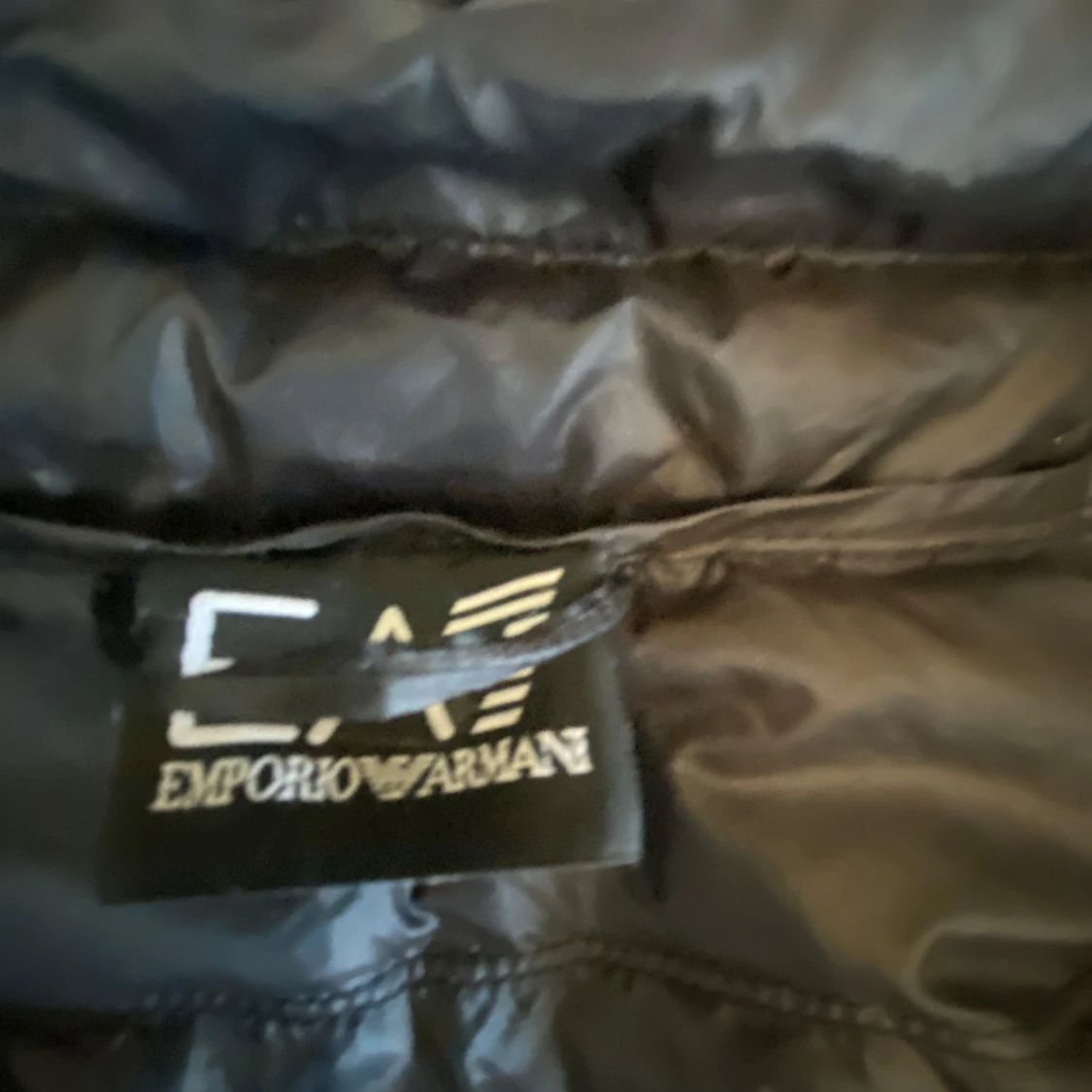 Svart dunväst från Emporio Armani EA7 - 2