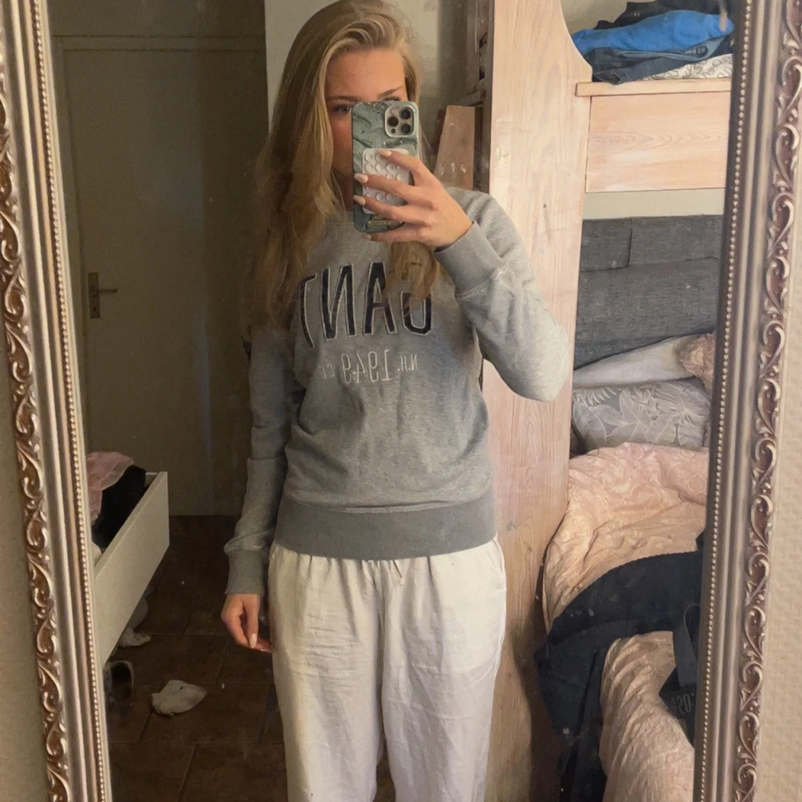 Grå gant tröja  - 1