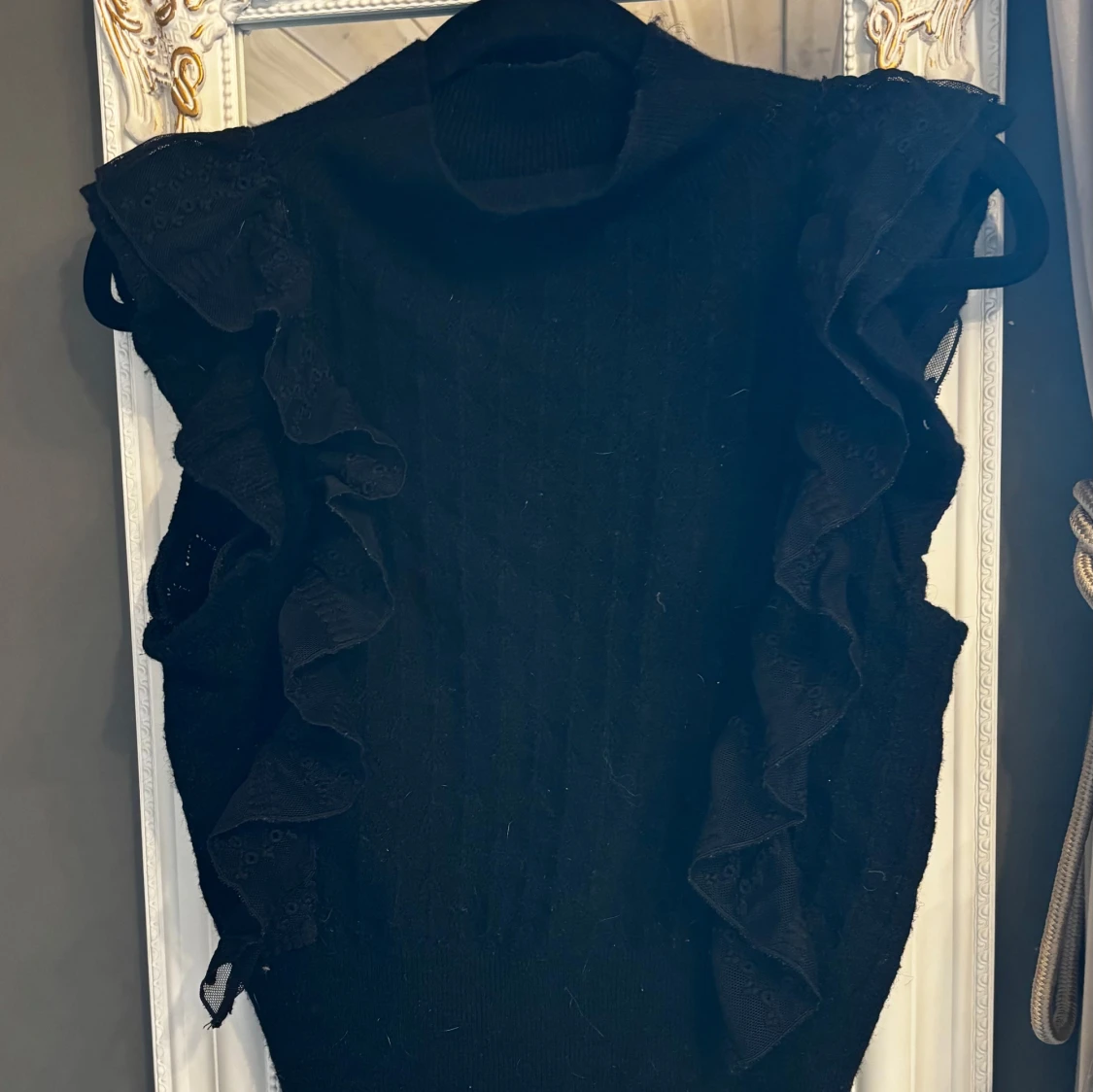 Svart ärmlös volangtop Zara - 2