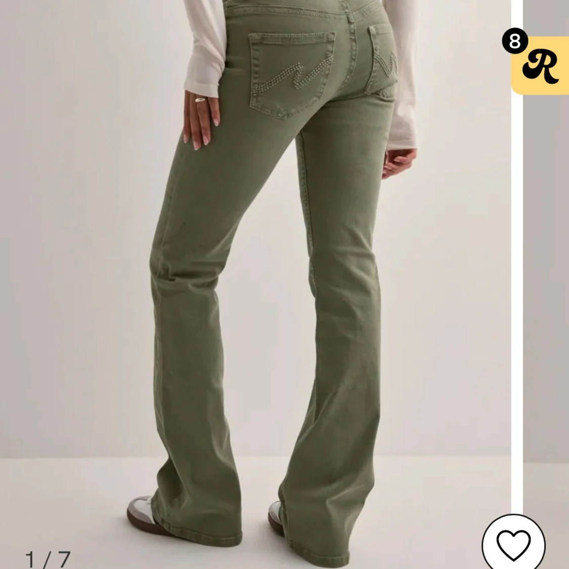 Olivgröna bootcut jeans - 1