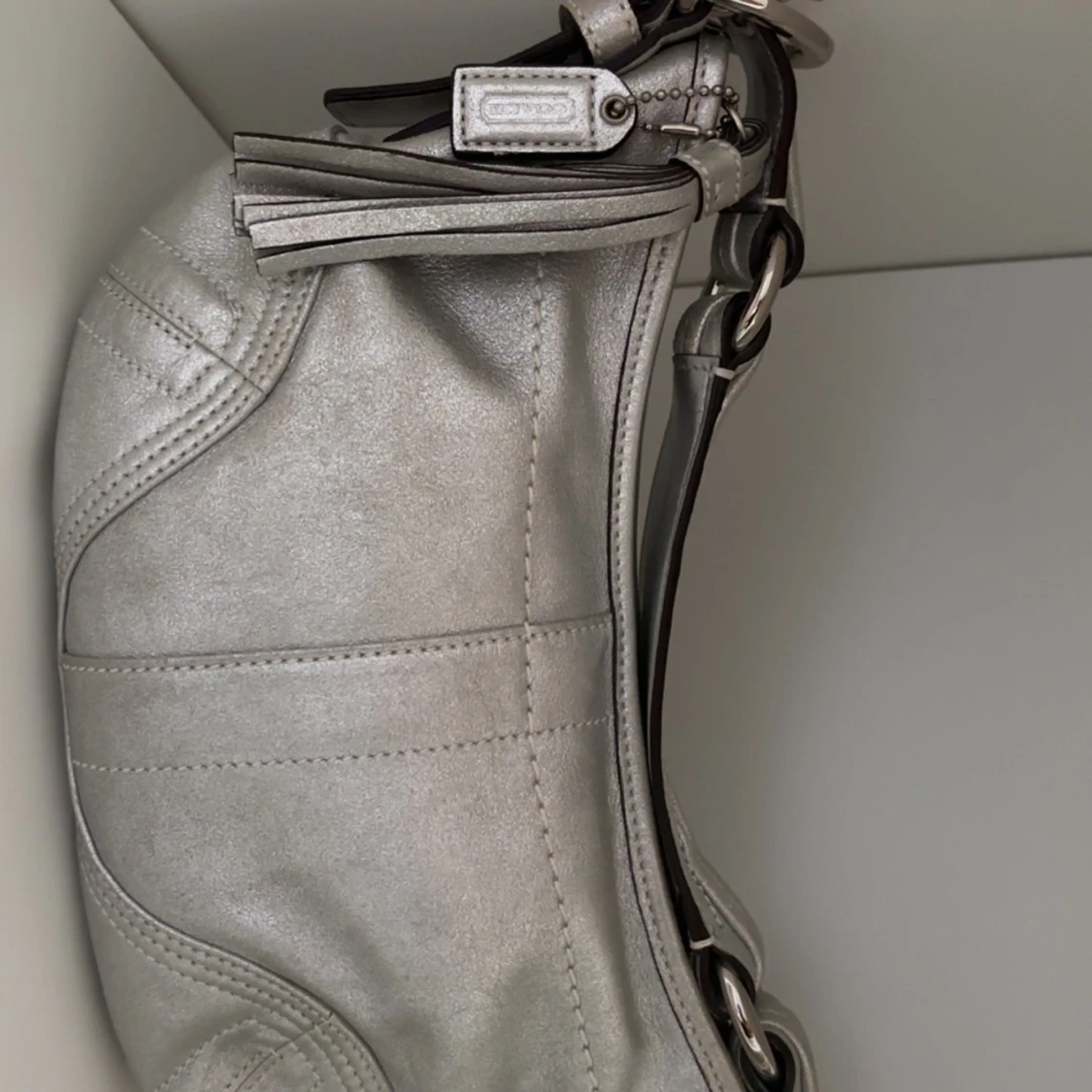 Coach silver axelväska i skinn - 1