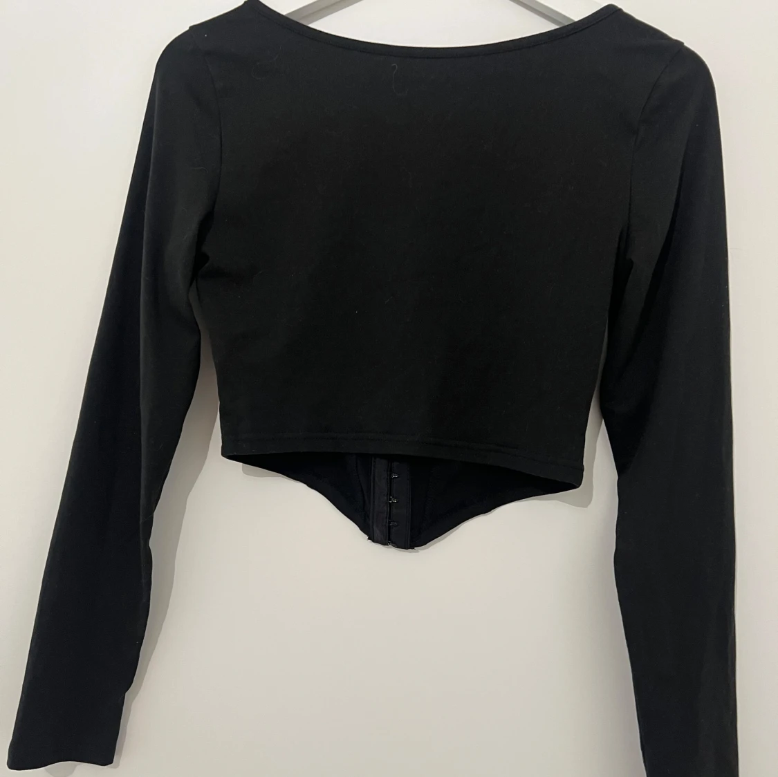 Svart långärmad korsettopp - 1