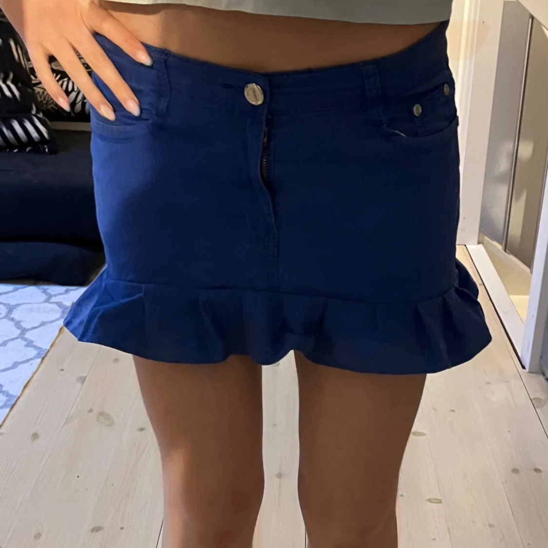 Lågmidjad Blå volangkjol  - 2