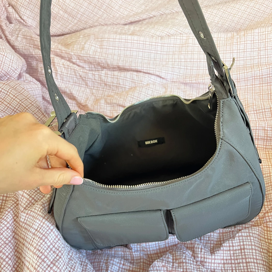 Grå axelväska - 2
