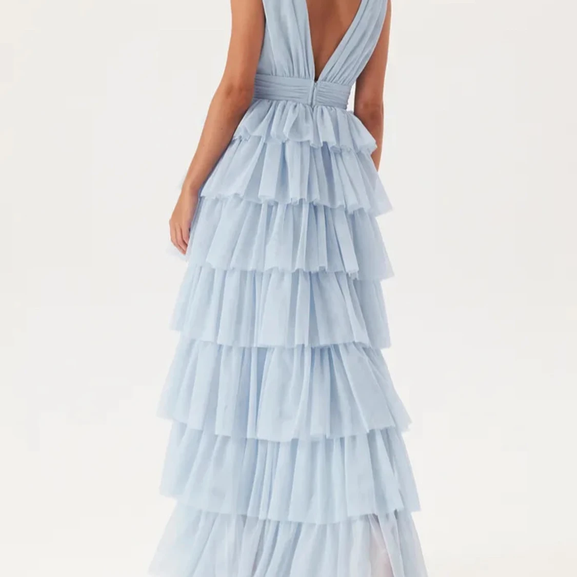Ljusblå volangklänning med v-ringning - 1