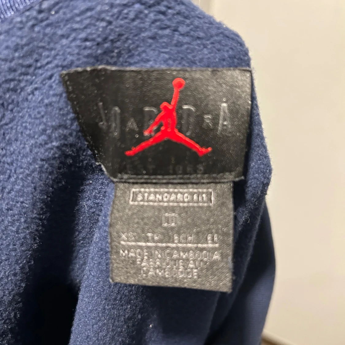 Mörkblå hoodie från Jordan x PSG - 2