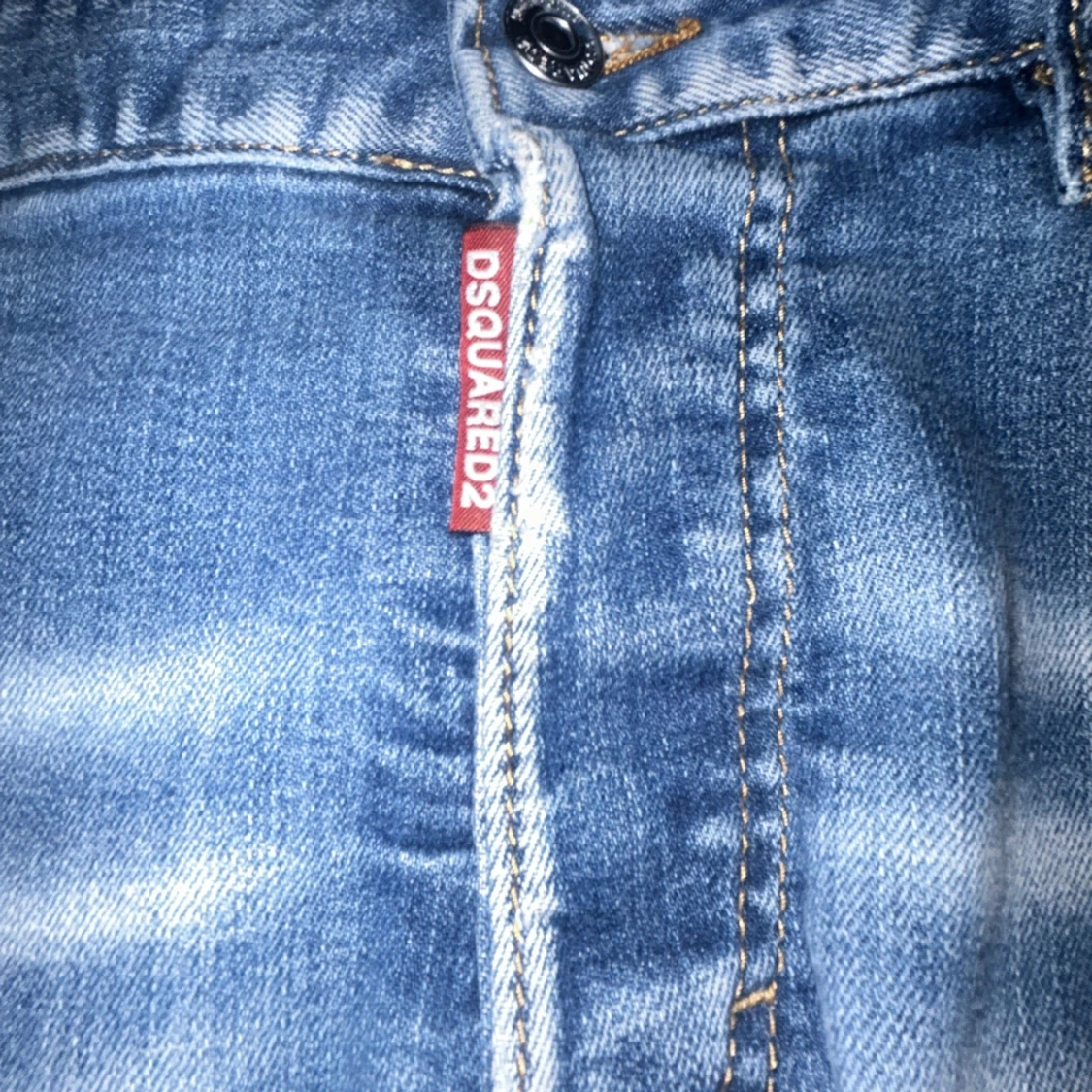 Dsquared2 ljusblå slitna jeans - 2