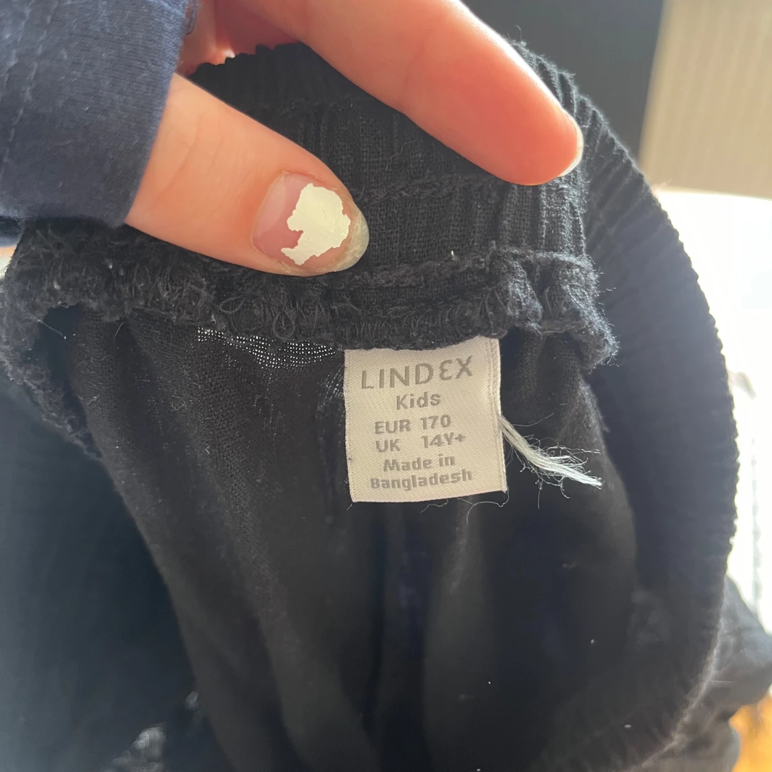  Svarta linnebyxor ifrån Lindex  - 2