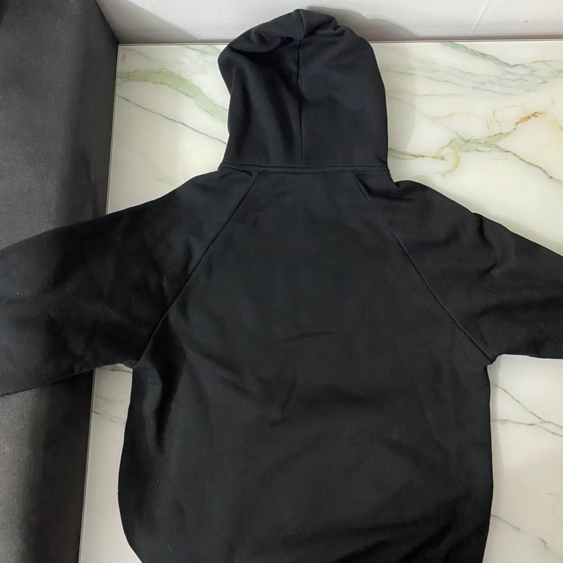 Svart hoodie från Trapstar - 1