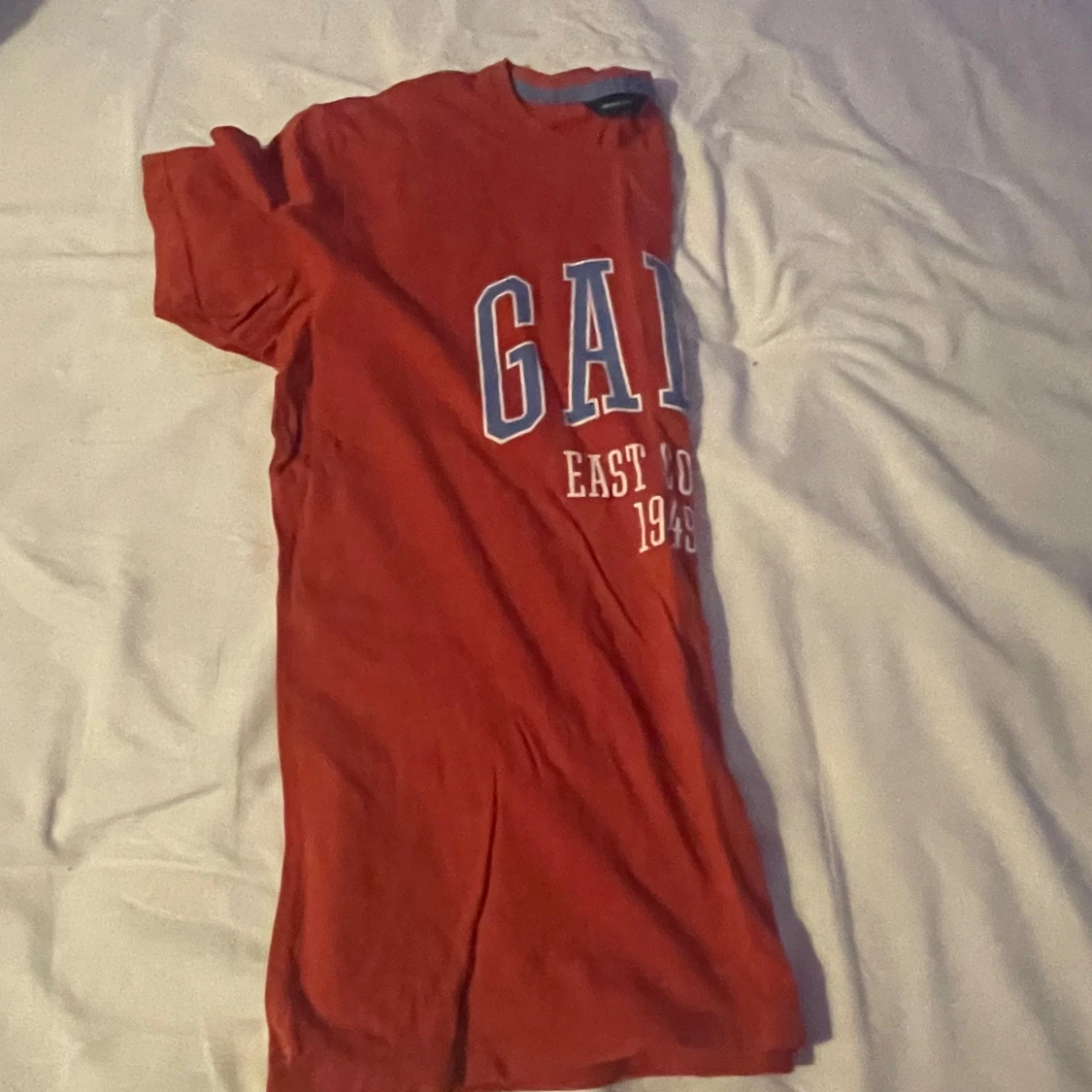 Röd t-shirt från GANT - 2