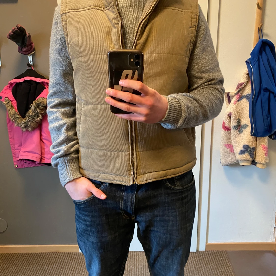 Beige Manchesterväst