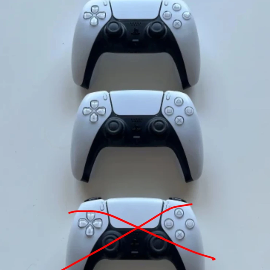 Två trådlös handkontroll ps5.  