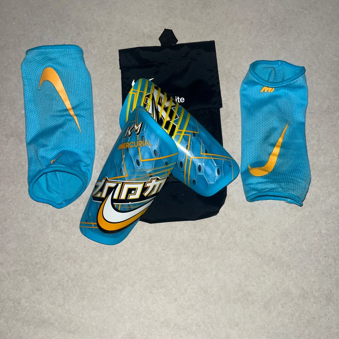 Nike Mercurial Lite Benskydd - 1