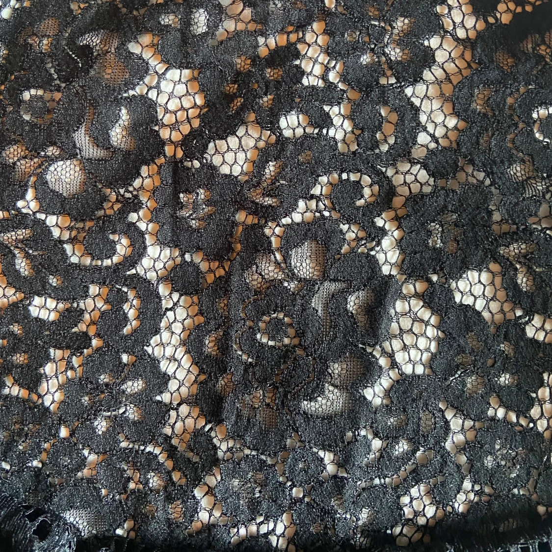 Svart spetsblus från Superdry - 3