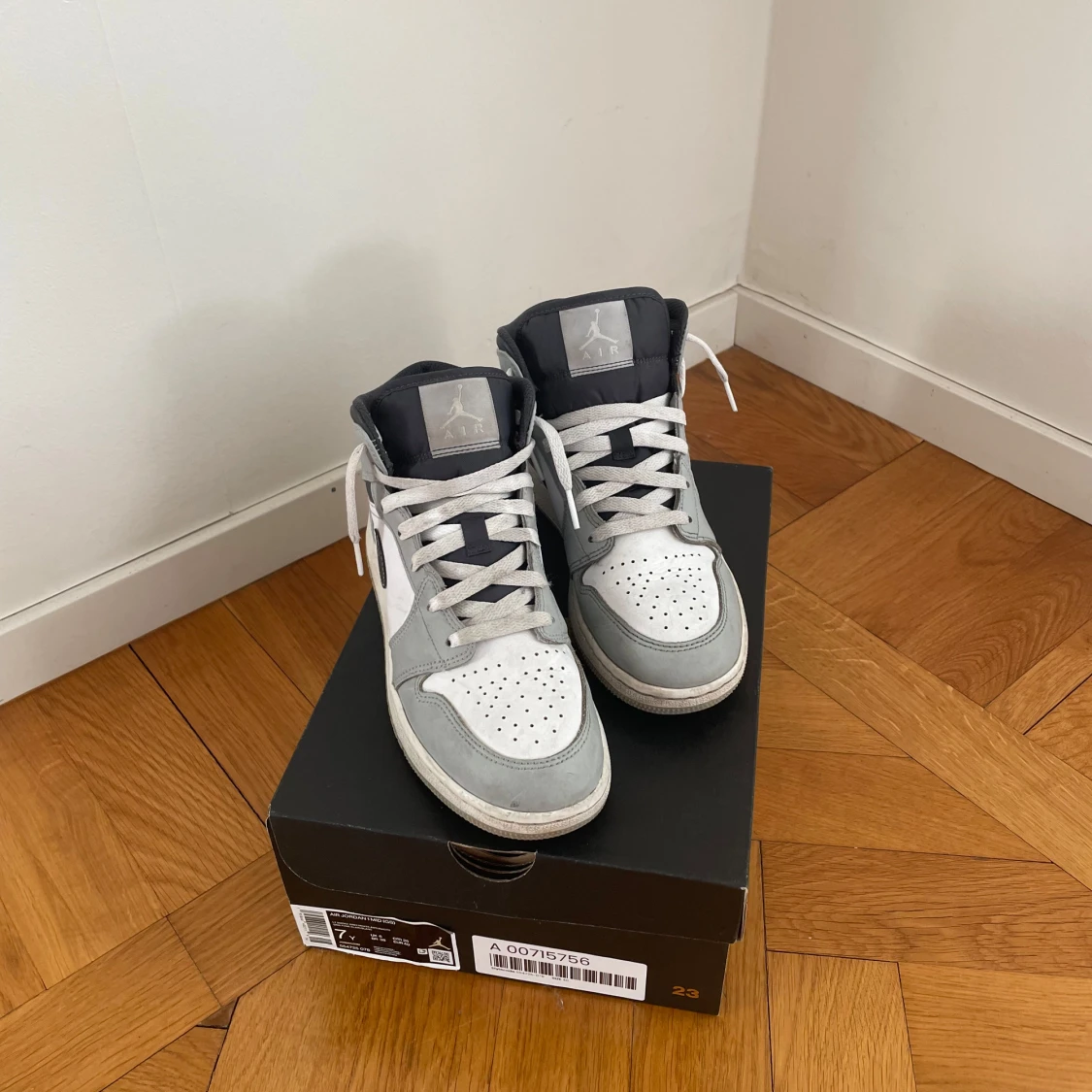 Nike Air Jordans 1 mid smoke grey - 2