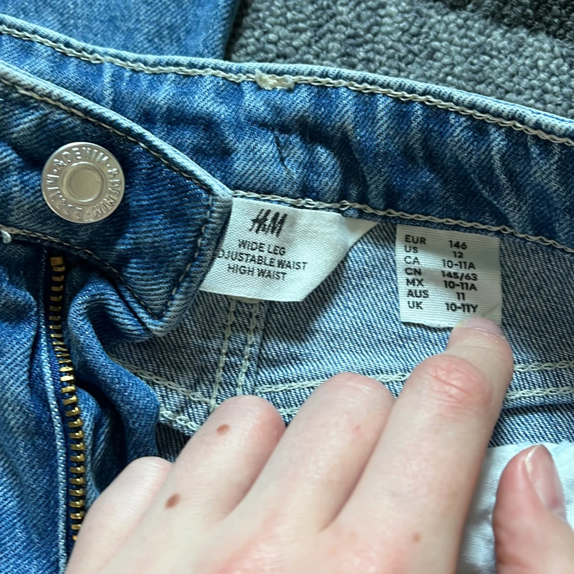 Blå jeans med vida ben från H&M - 2