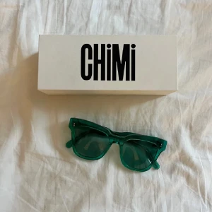 Solglasögon från Chimi - As coola chimis i modellen 05, påminner om 07!🩷