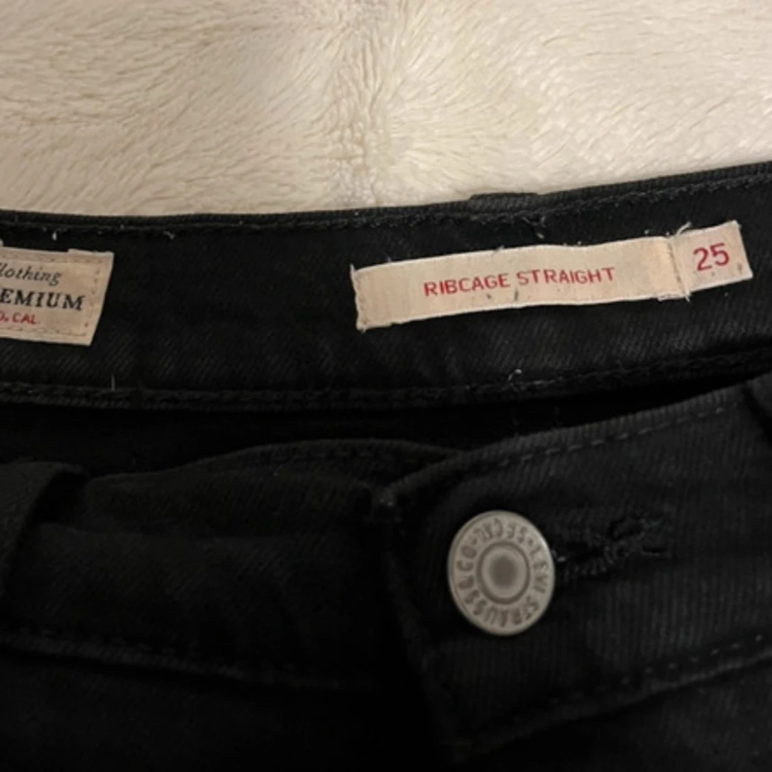 Svarta jeans från Levi's - 2