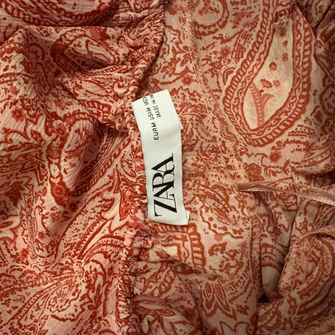 Röd- och vitmönstrad klänning från ZARA - 2