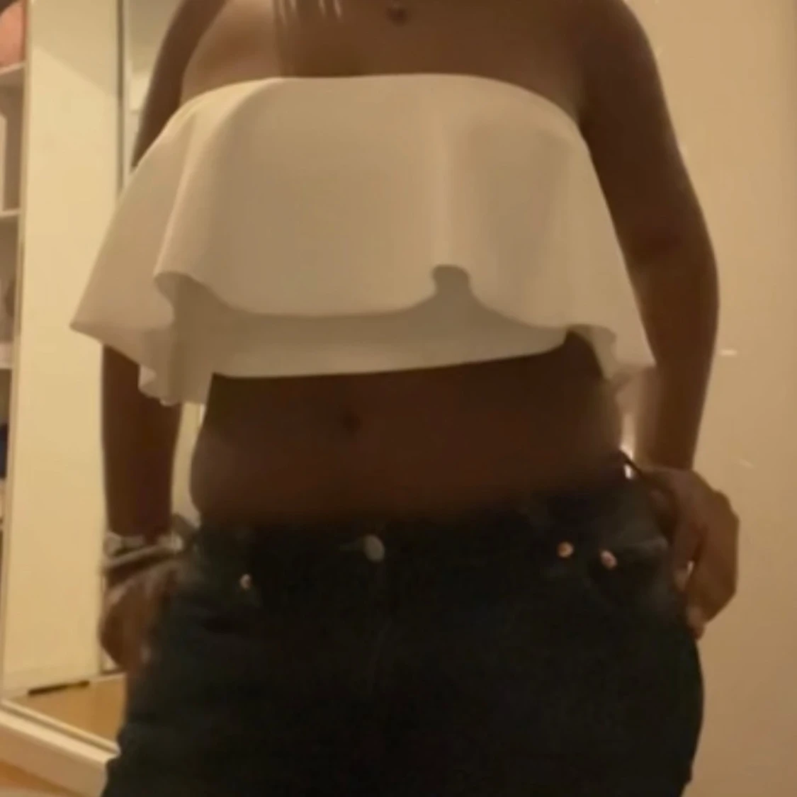 Vit axelbandslös topp - 1