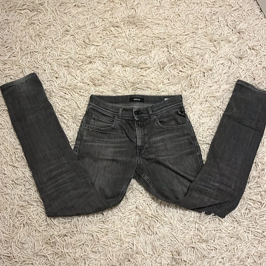 Grå jeans från replay  - 1