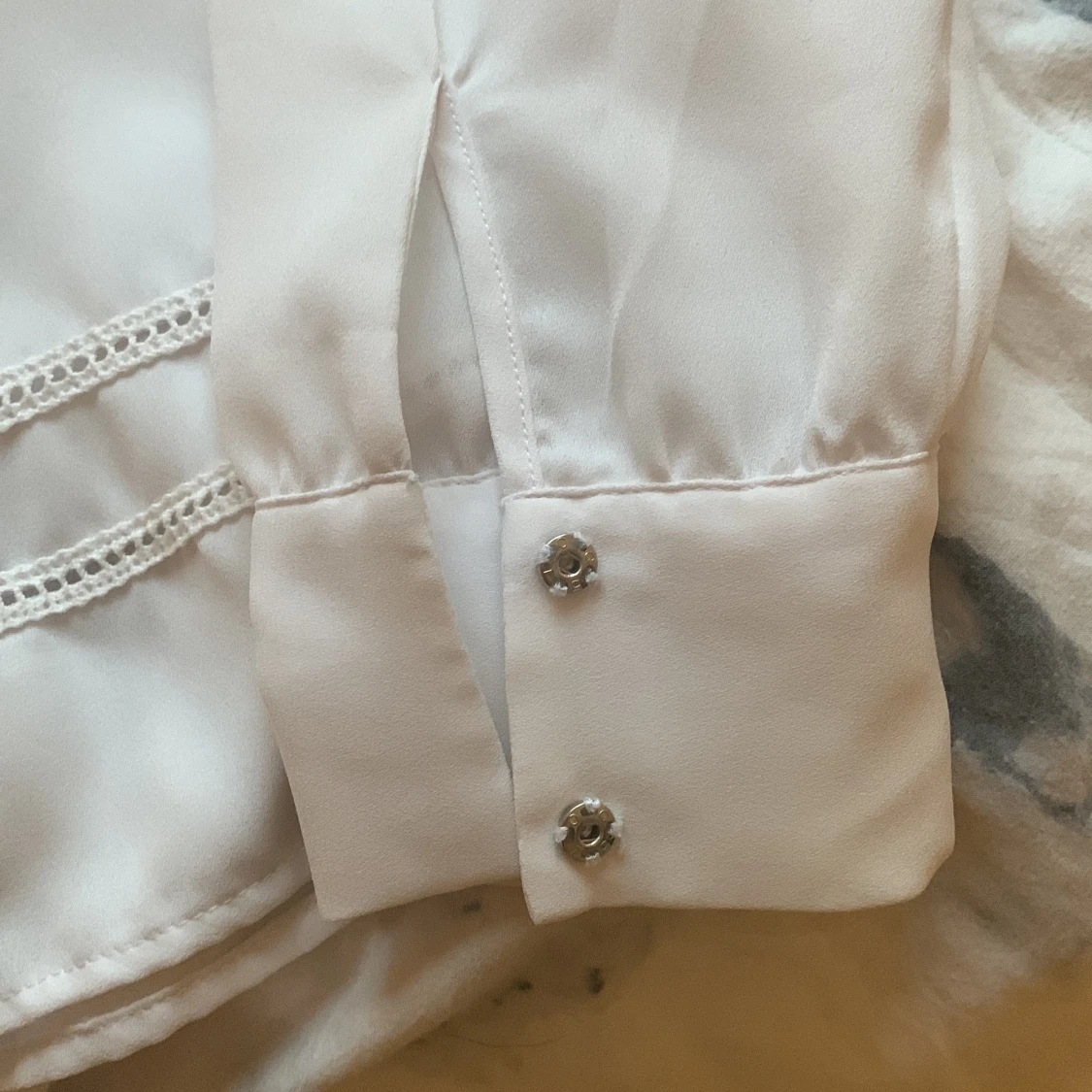 Vit blus från 365 - 4