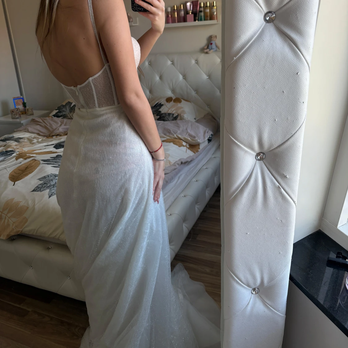 Vit glittrig långklänning - 2