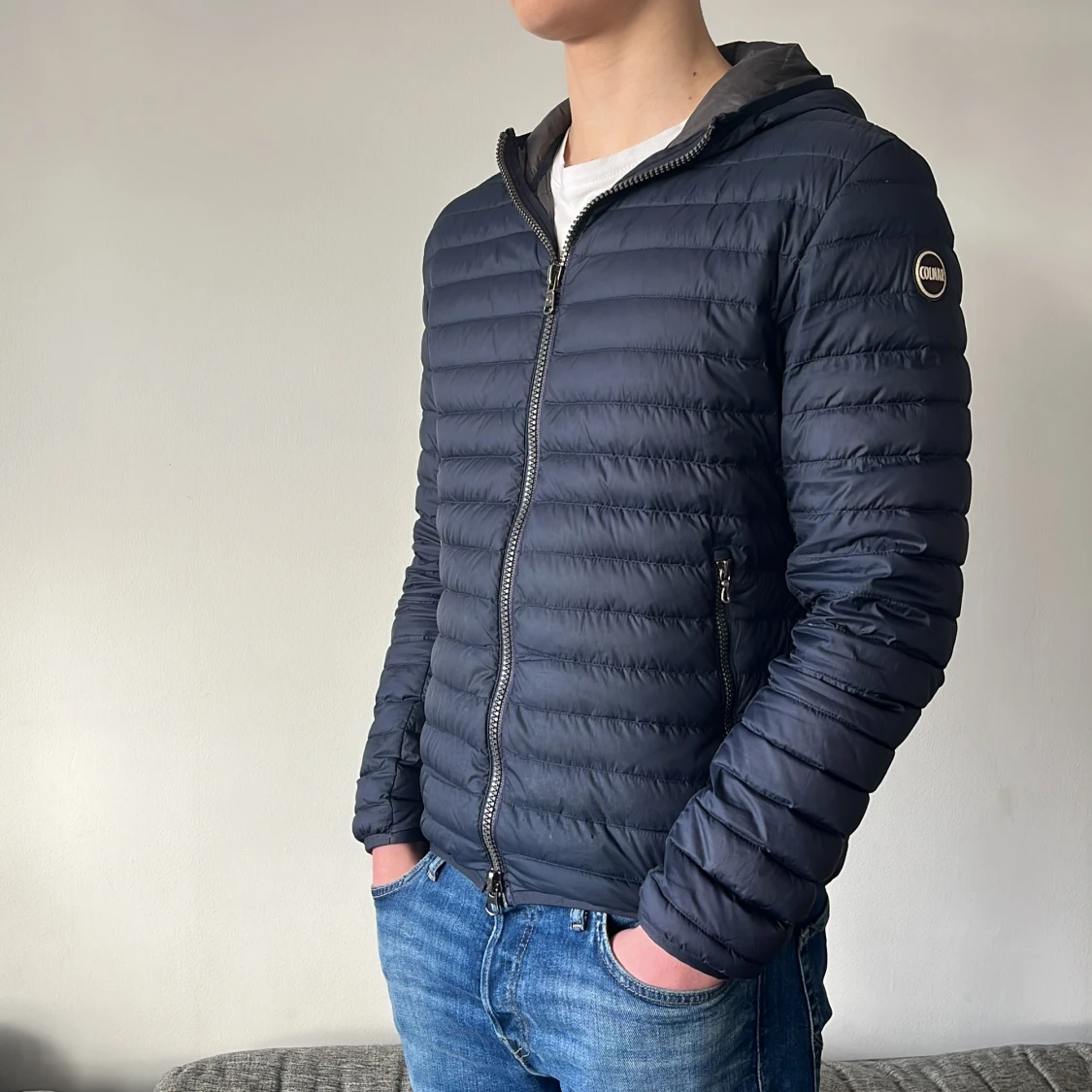 Mörkblå pufferjacka från Colmar - 1