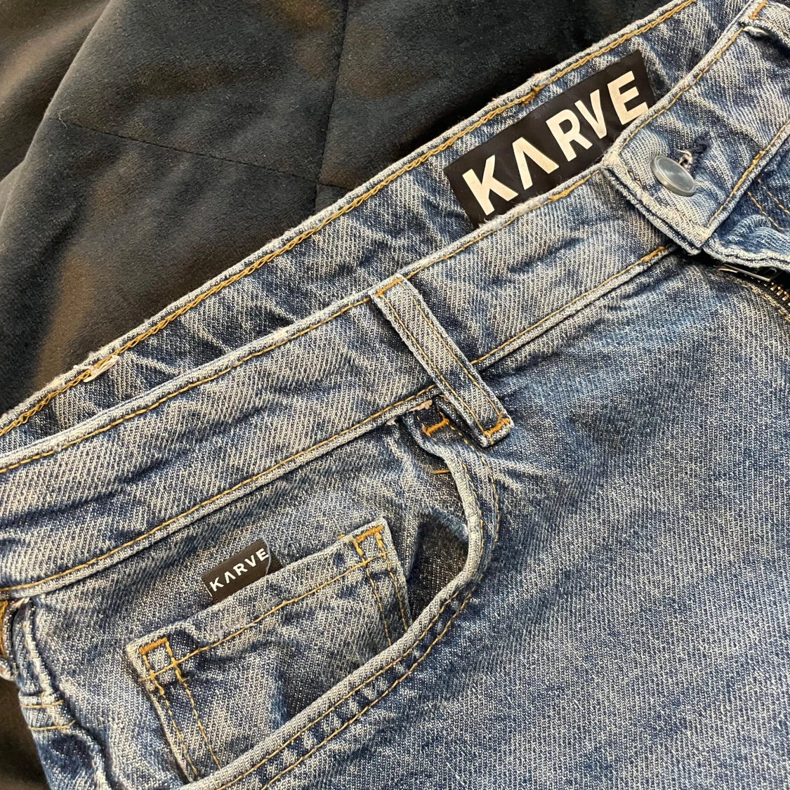 Blå jeans från Karve - 1