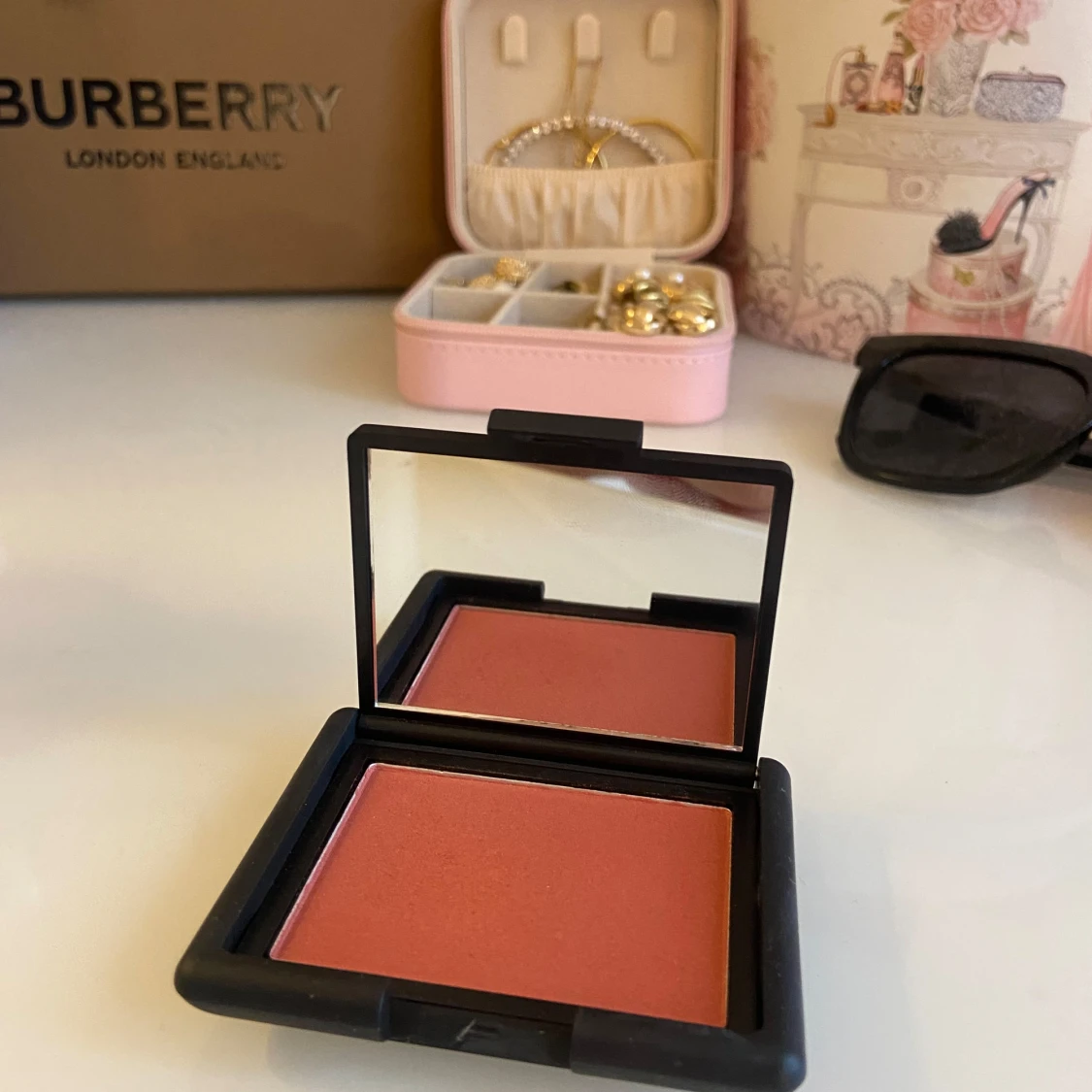 W7 Blush Rebel rouge