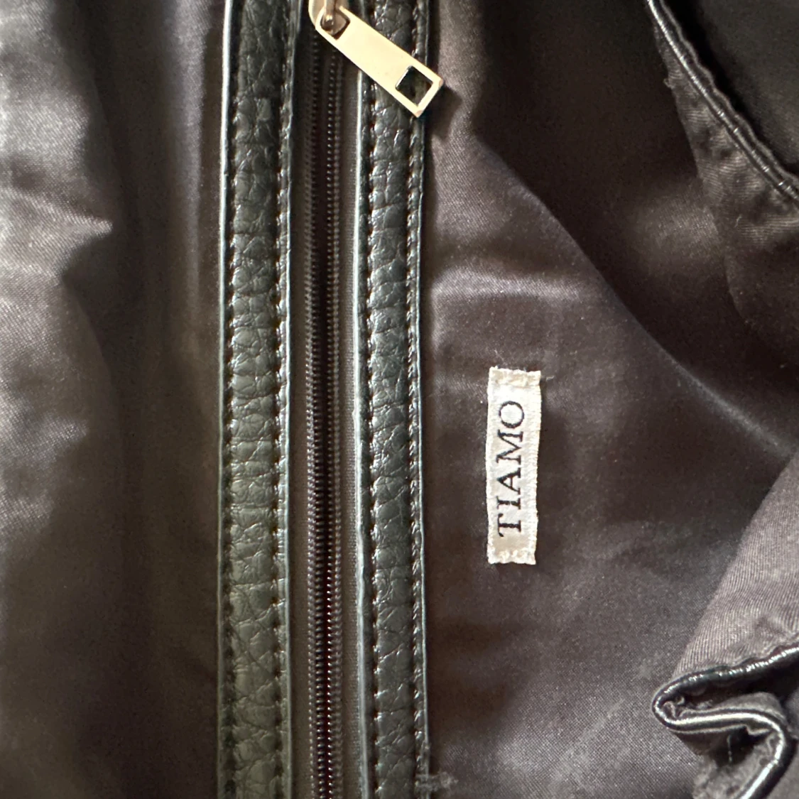 Autentisk Tiamo väska - 1