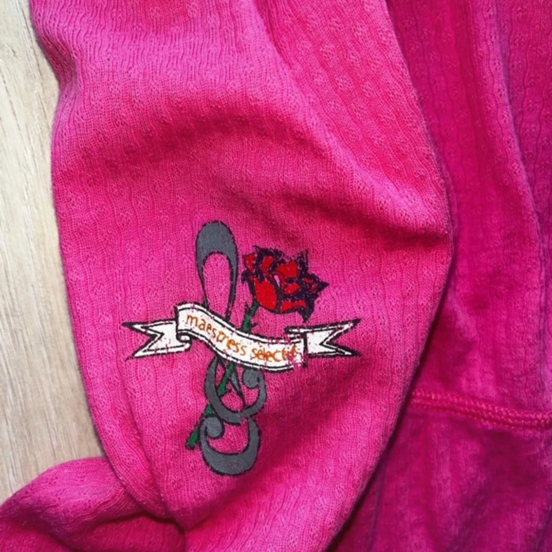 Rosa långärmad topp med broderi - 1