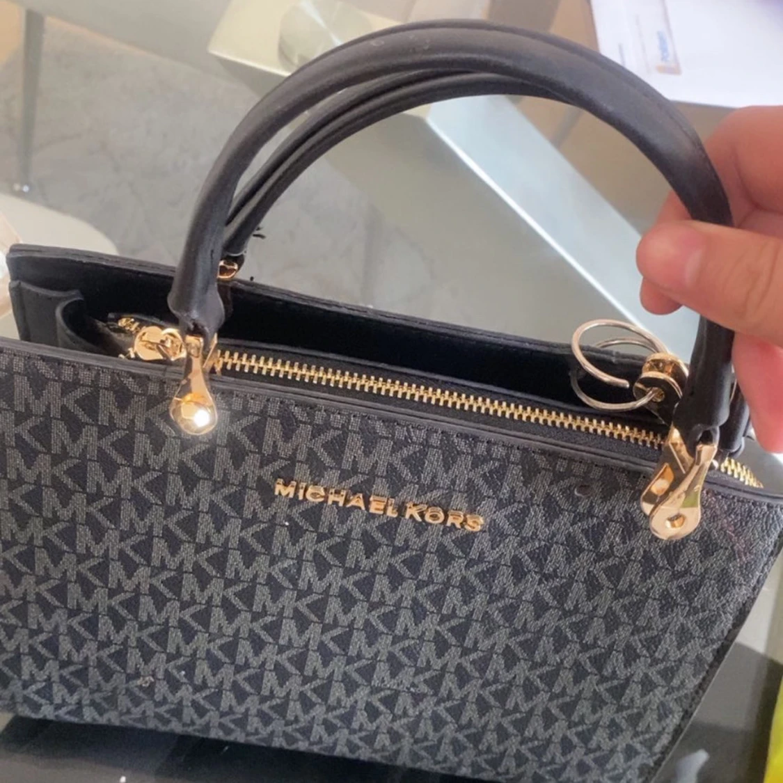 Svart handväska från Michael Kors