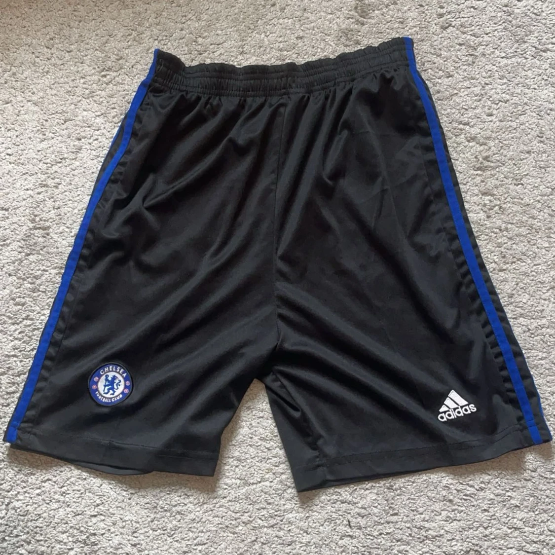 Chelsea FC svarta träningsshorts från Adidas