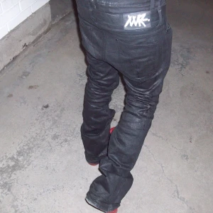 nvr waxed denim - handgjorda, ingen massproduktion. dm om du är intresserad. instagram: @newvanguardrevolution